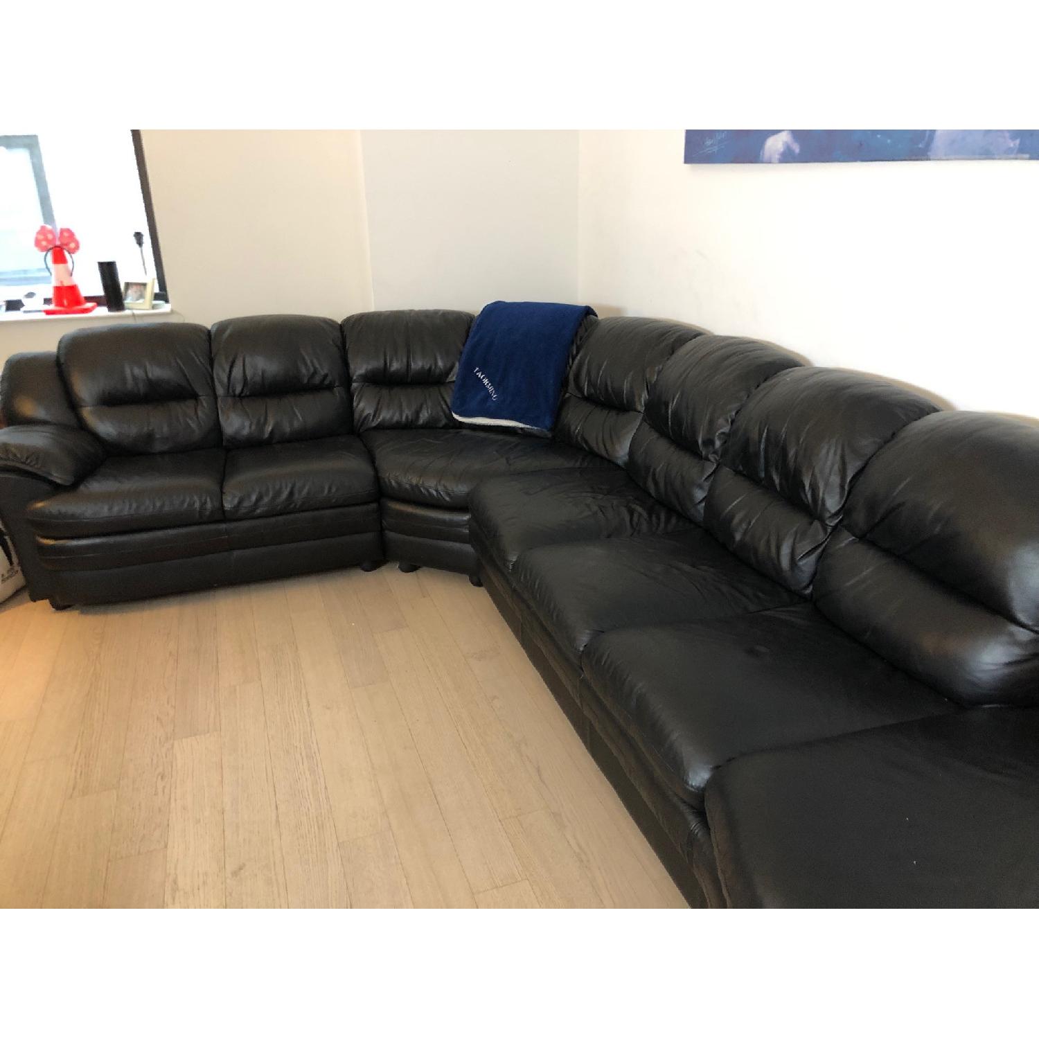 Nicoletti Black Italian Leather 3-Piece Sectional Sofa - image-2
