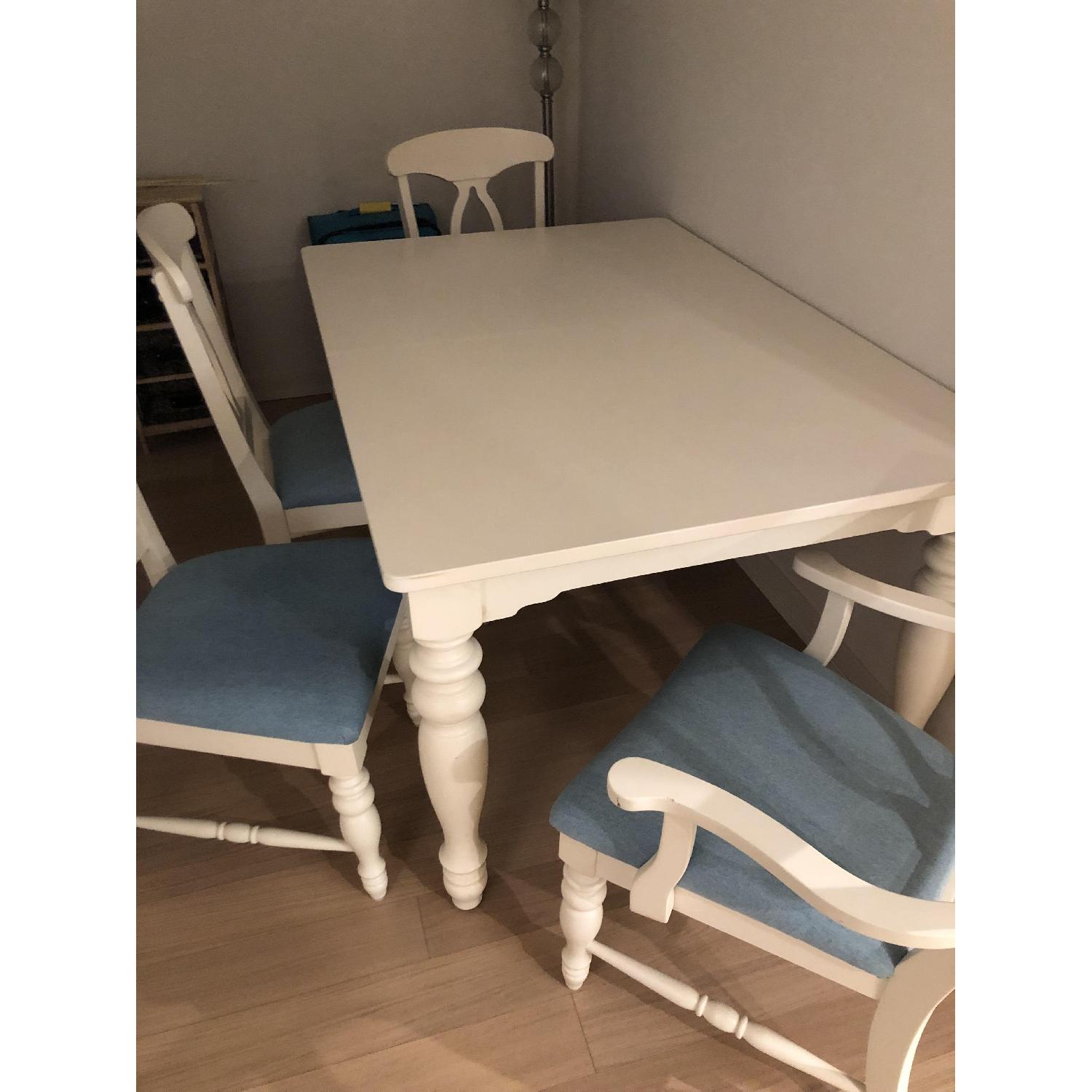 Broyhill Off-White/White Dining Table w/ 6 Chairs - image-1