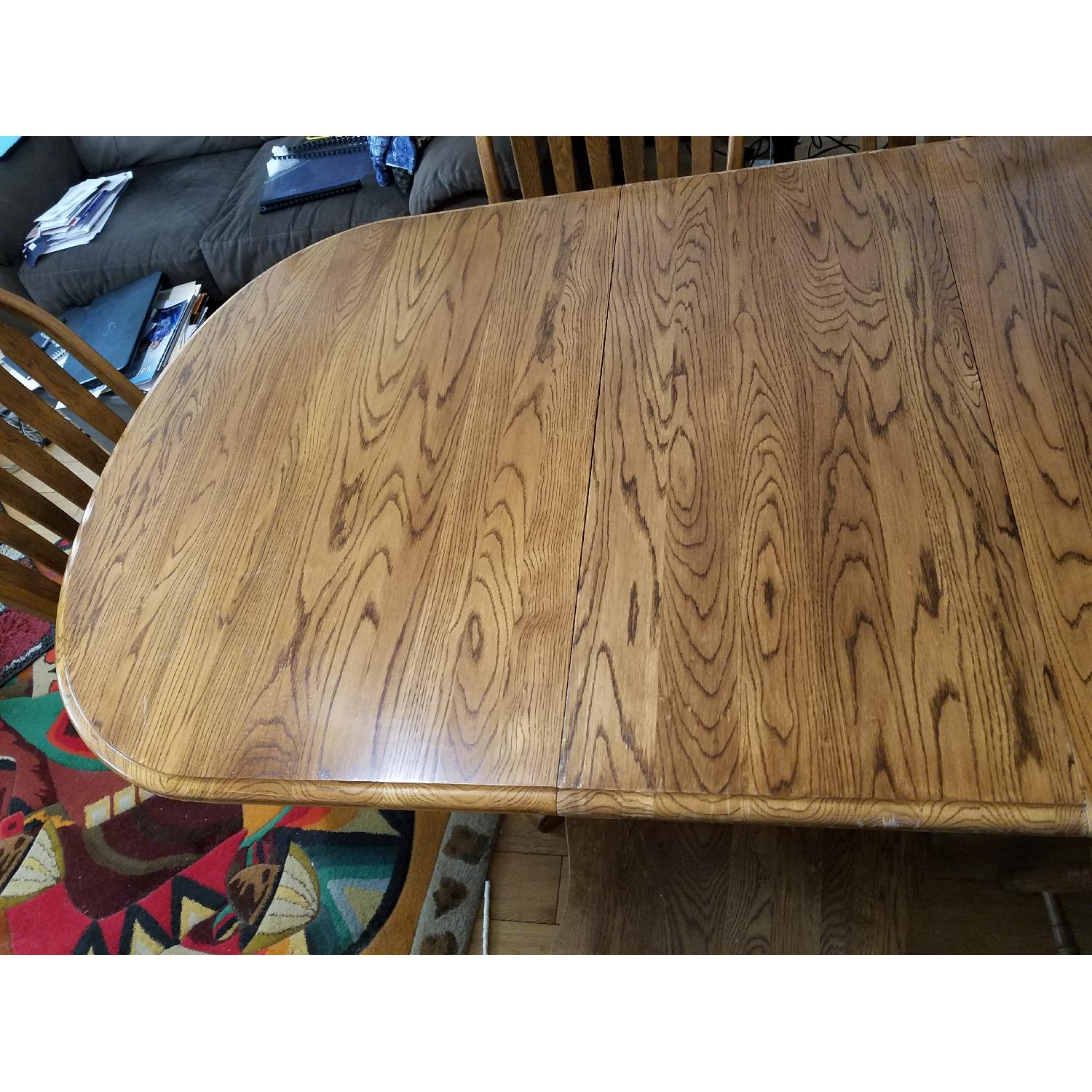 Oak Extendable Dining Table w/ 6 Chairs - AptDeco