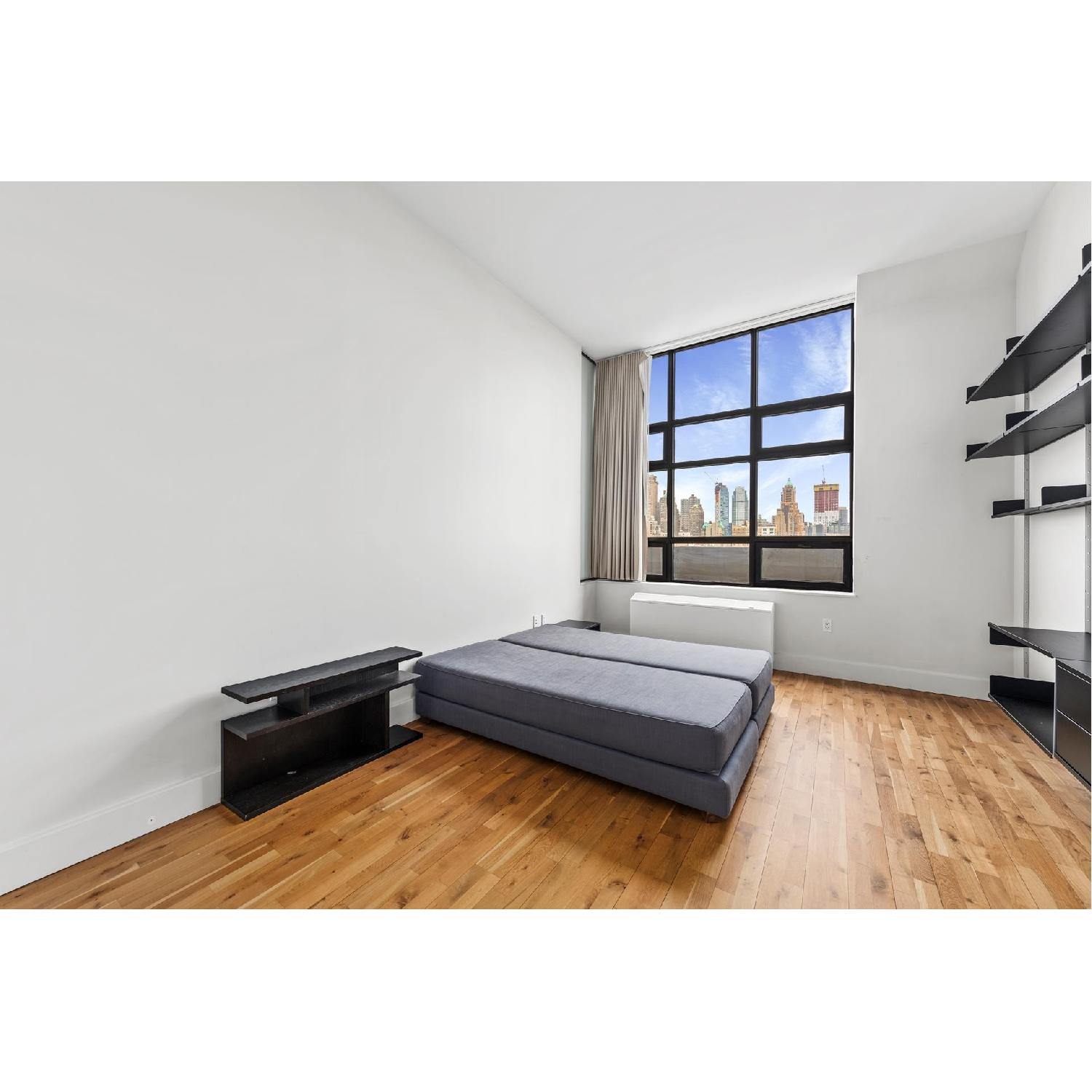 Vitsoe Universal Bookshelves - image-3