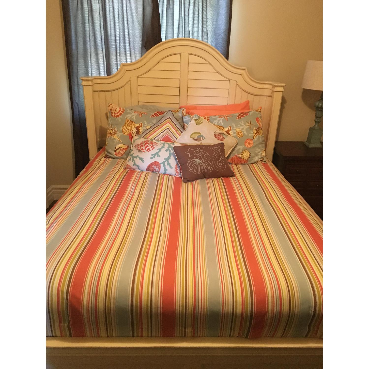 Hampton Queen Size Bed Frame AptDeco