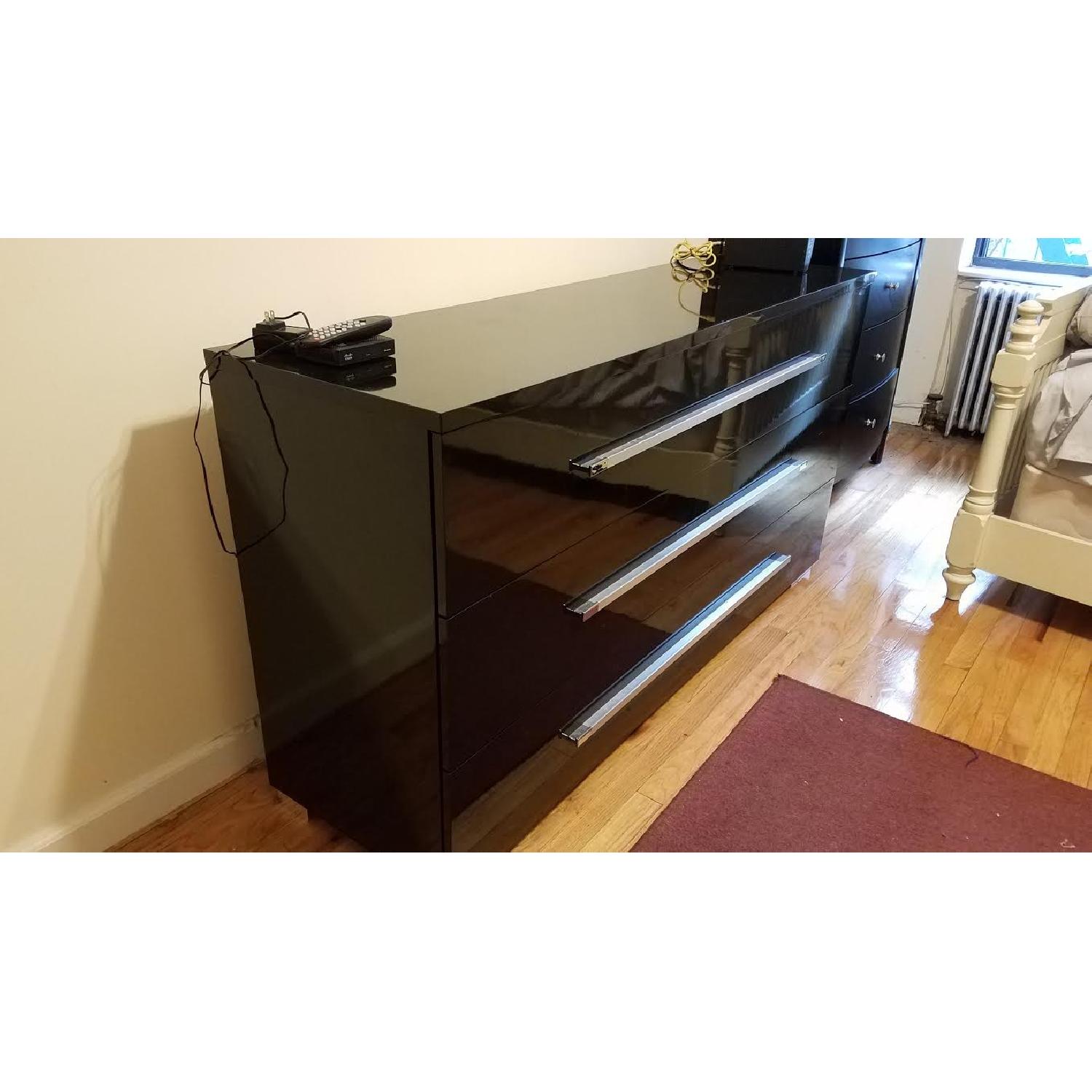 Bob's Dimora Dresser - image-1