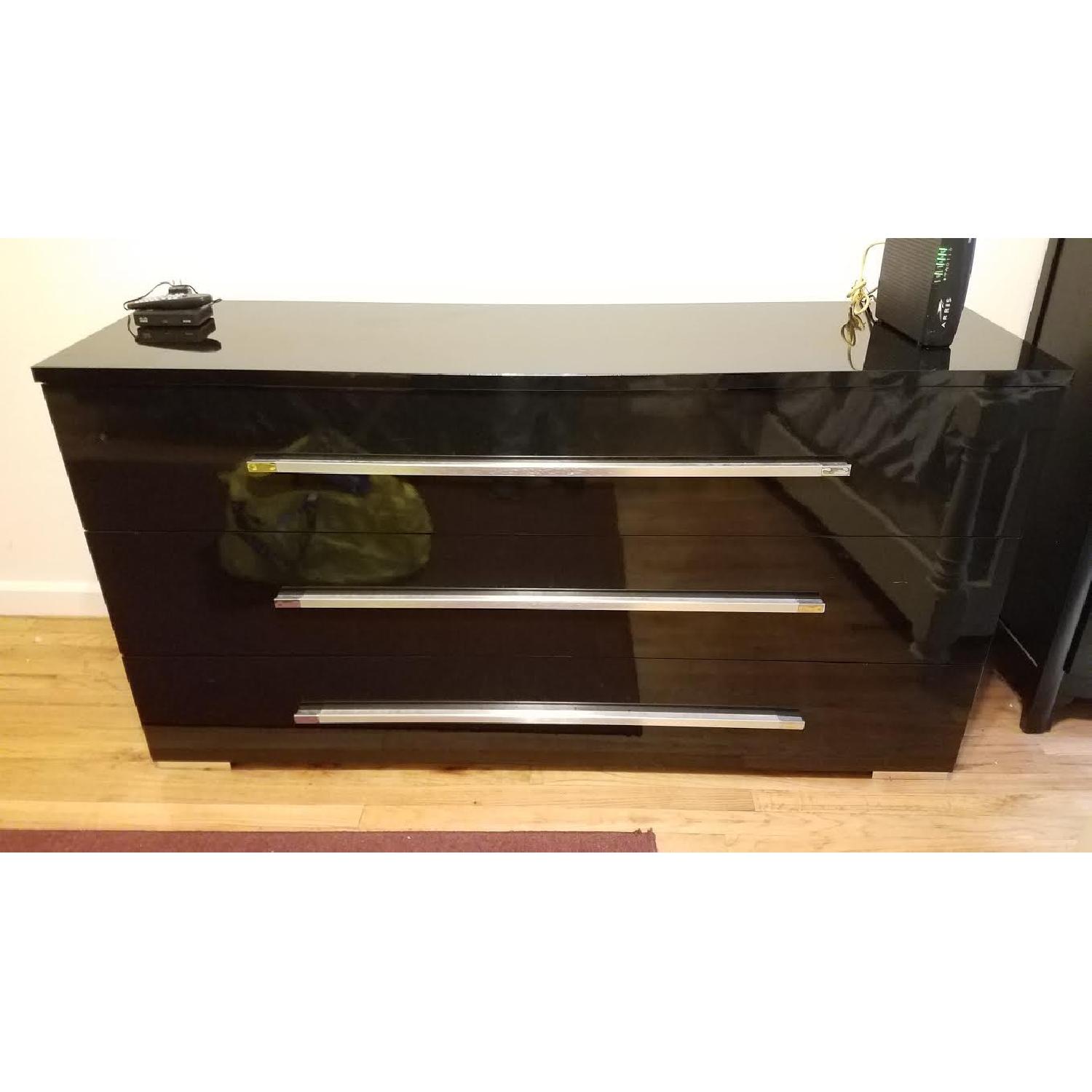 Bob's Dimora Dresser - image-3