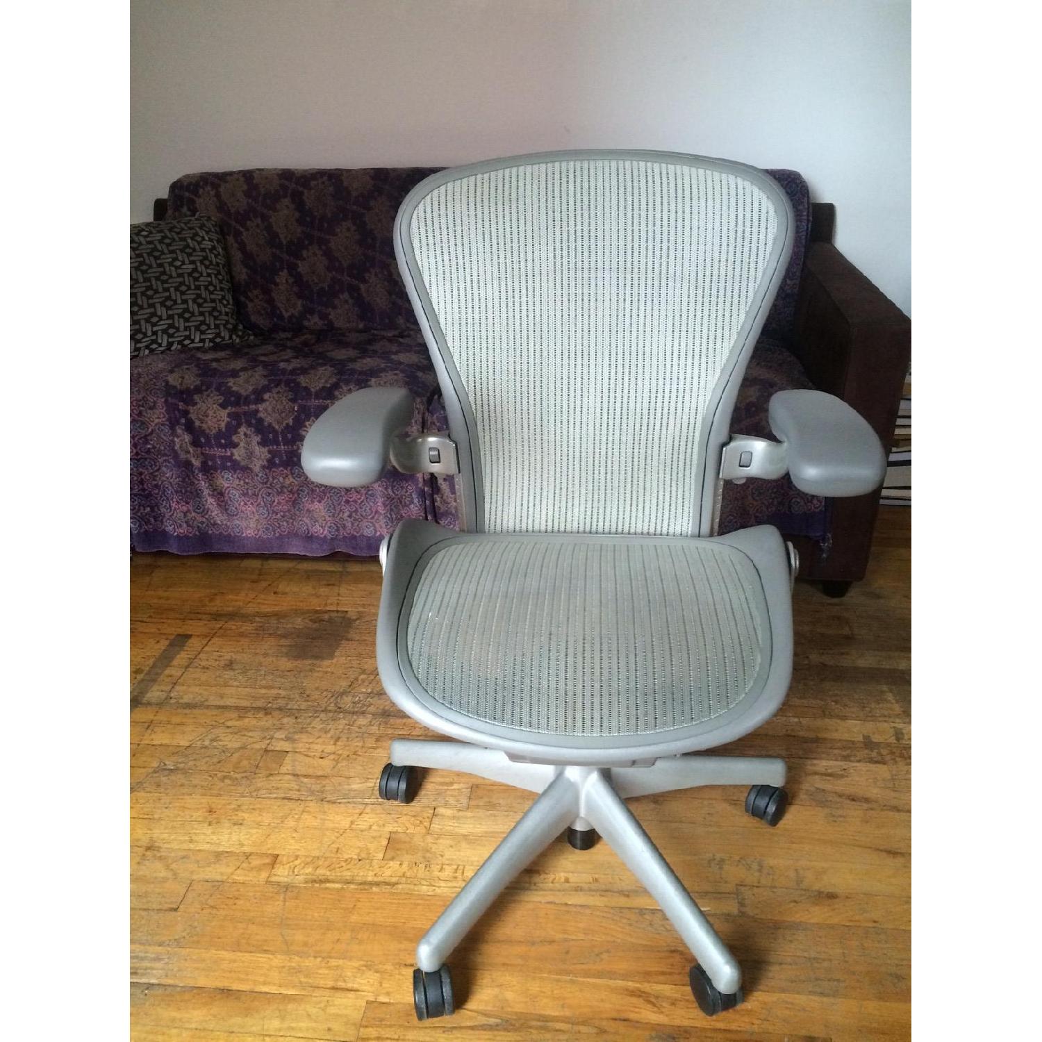 Herman Miller Aeron Chair - image-1