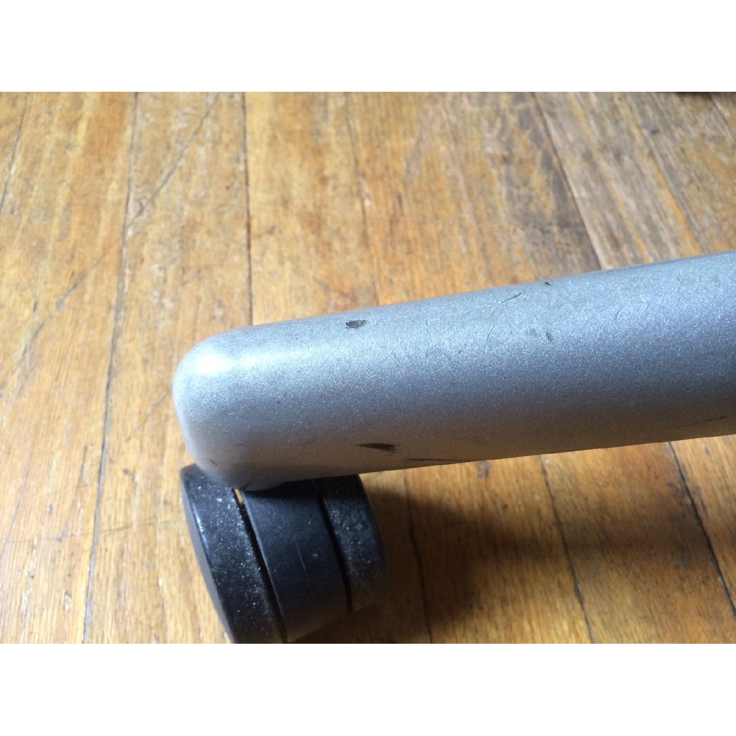 Herman Miller Aeron Chair - image-8