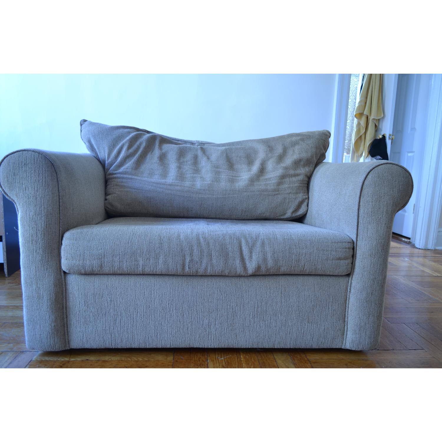 Bob's Sleeper Loveseat & Ottoman - image-1