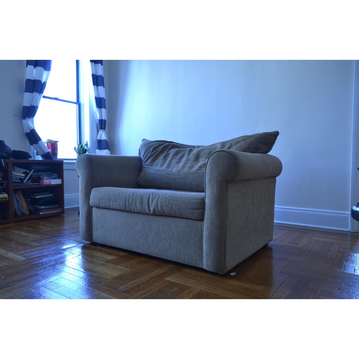 Bob's Sleeper Loveseat & Ottoman - image-3