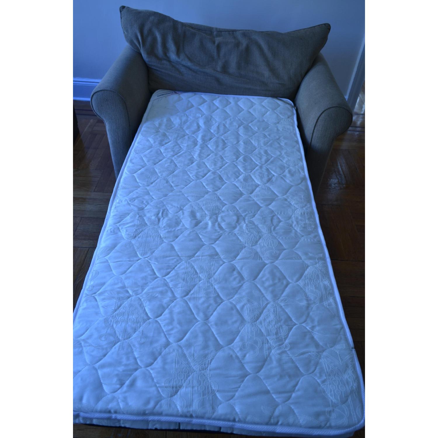 Bob's Sleeper Loveseat & Ottoman - image-10