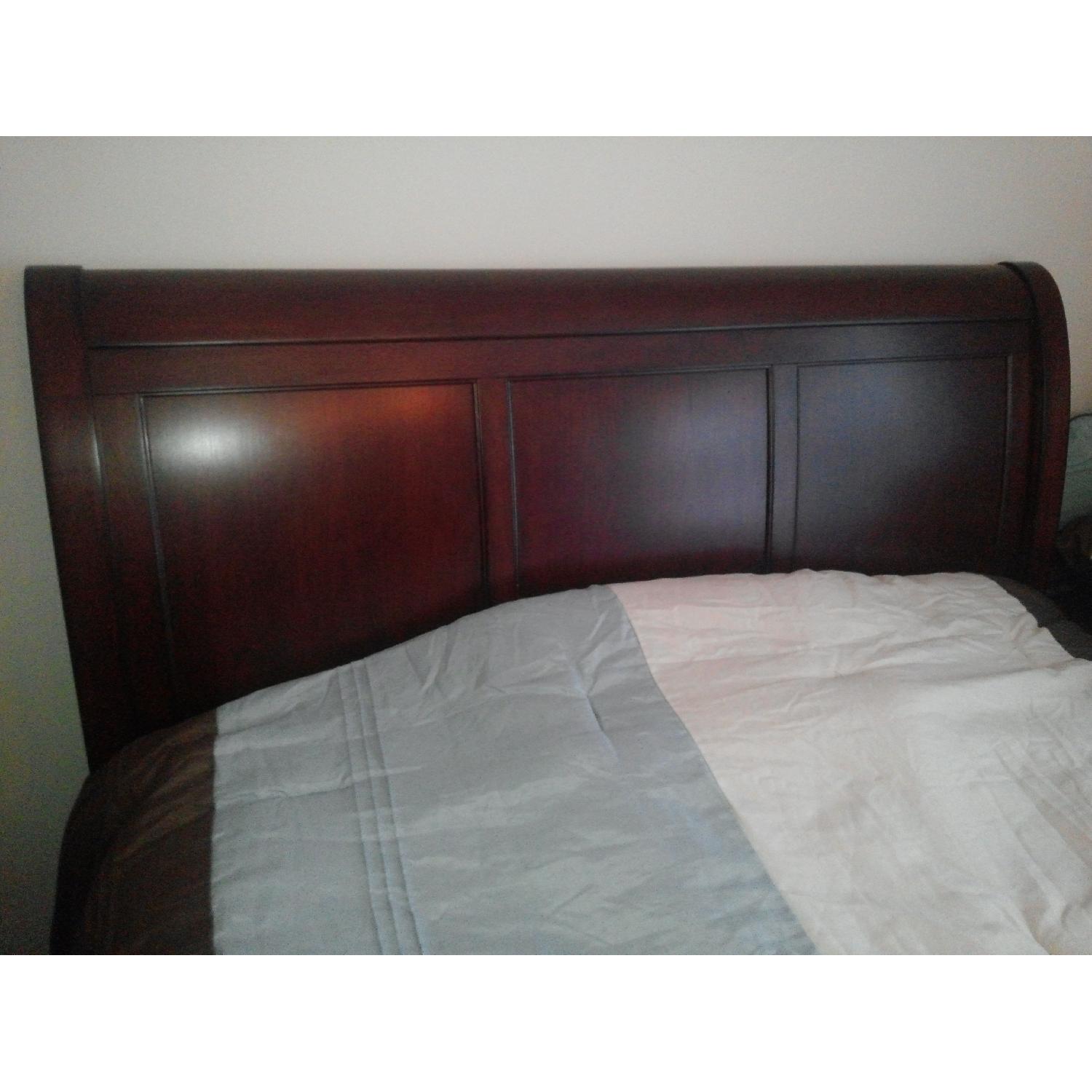 Ashfield Bedroom Set - image-6