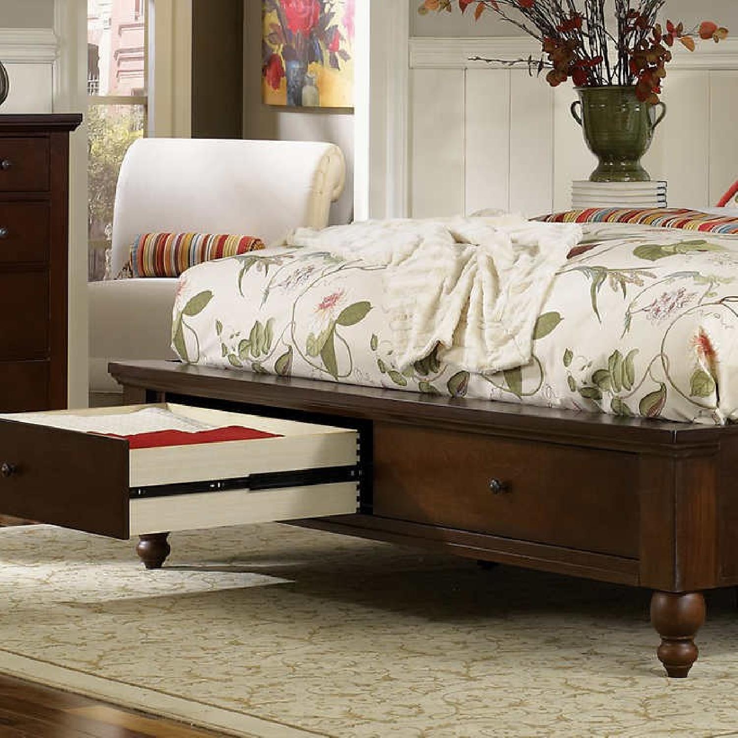Ashfield Bedroom Set - image-8