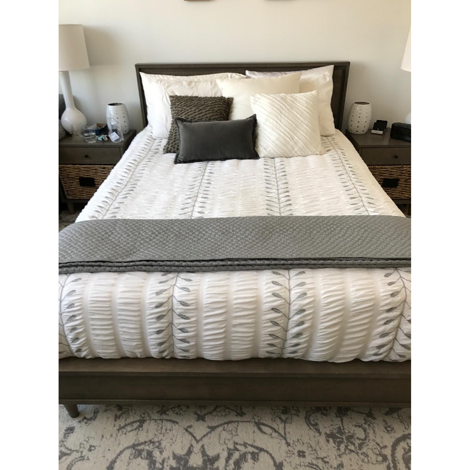 Vilas Grey Wood Queen Platform Bed Frame - image-7