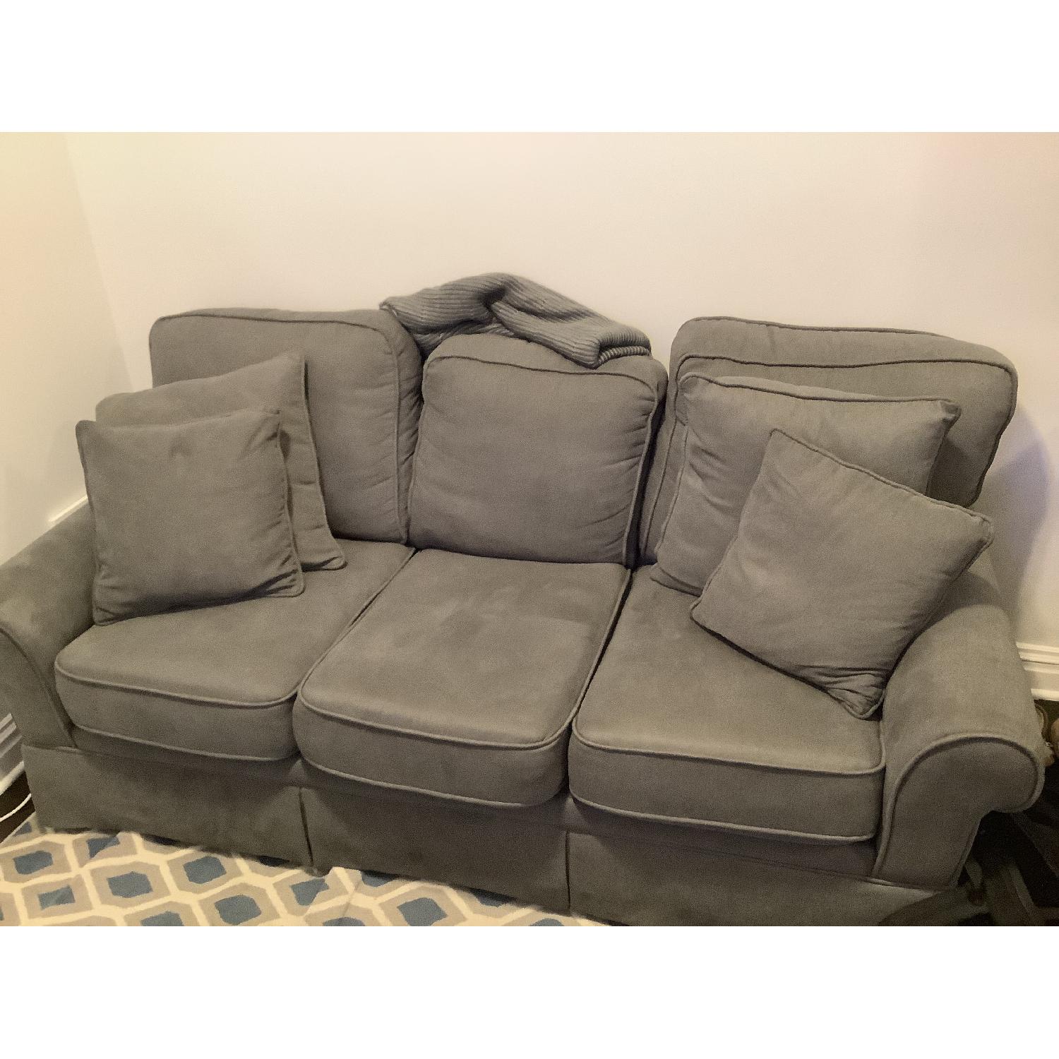 Bob's Katie Sofa AptDeco