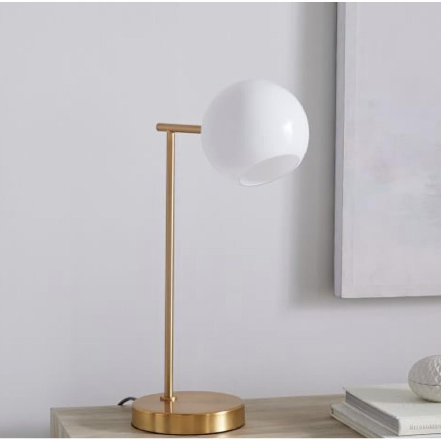 West Elm Staggered Glass Table Lamp w/ USB AptDeco