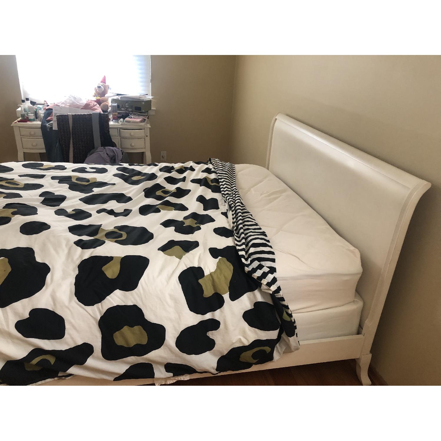 Pottery Barn Lilac Queen Size Bed - image-3