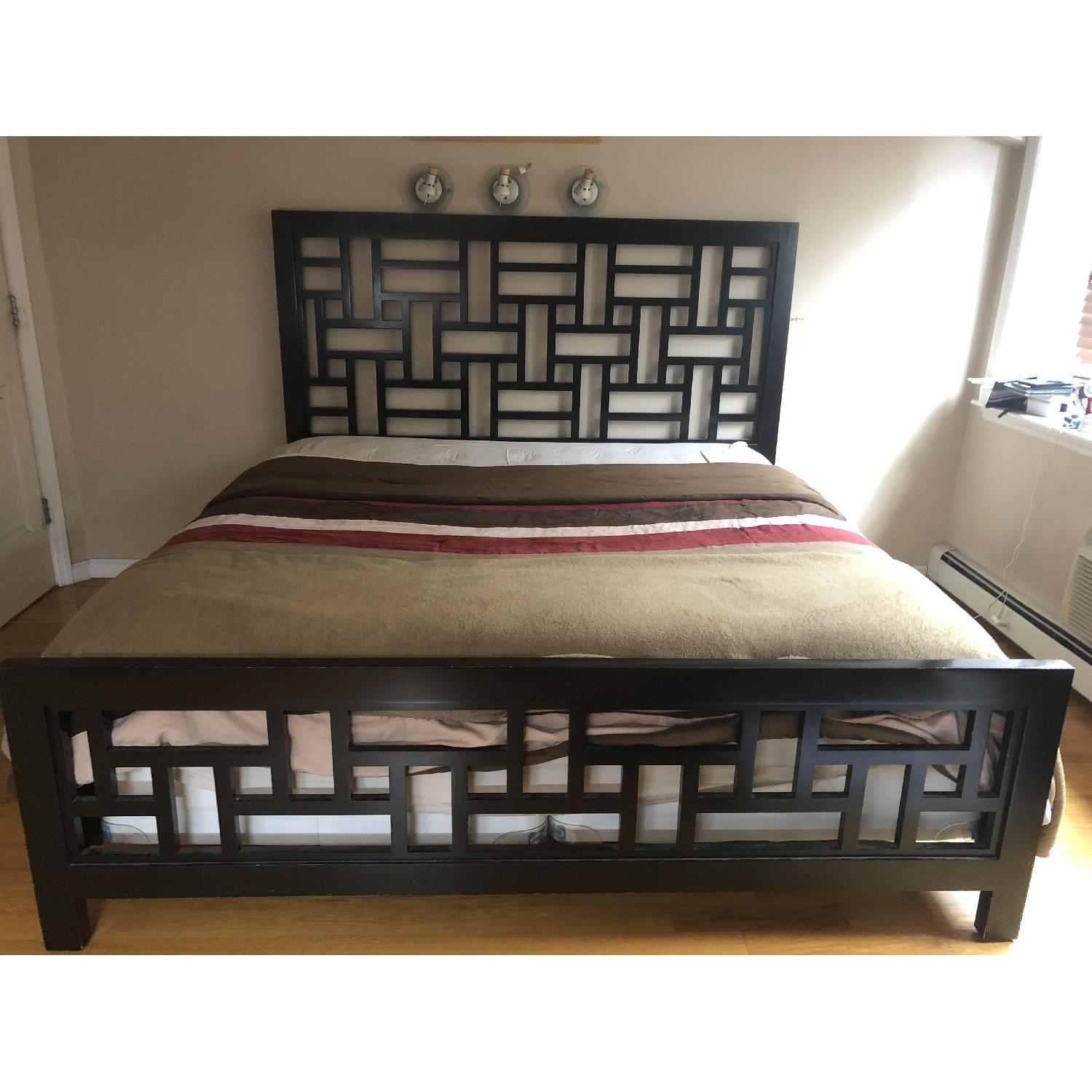Broyhill Perspectives Lattice King Bed - image-3