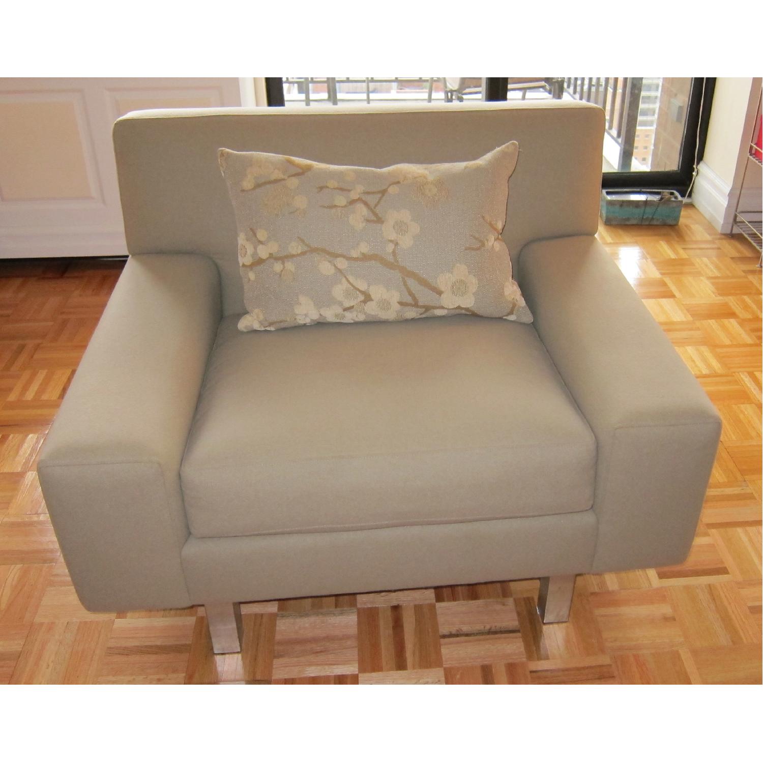 Crate & Barrel 3 Seater Sofa + Matching Arm Chair AptDeco