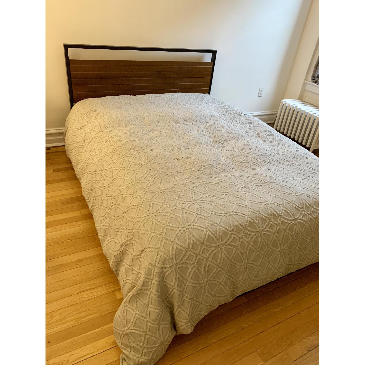 Zinus Suzanne Low Profile Platform Bed AptDeco