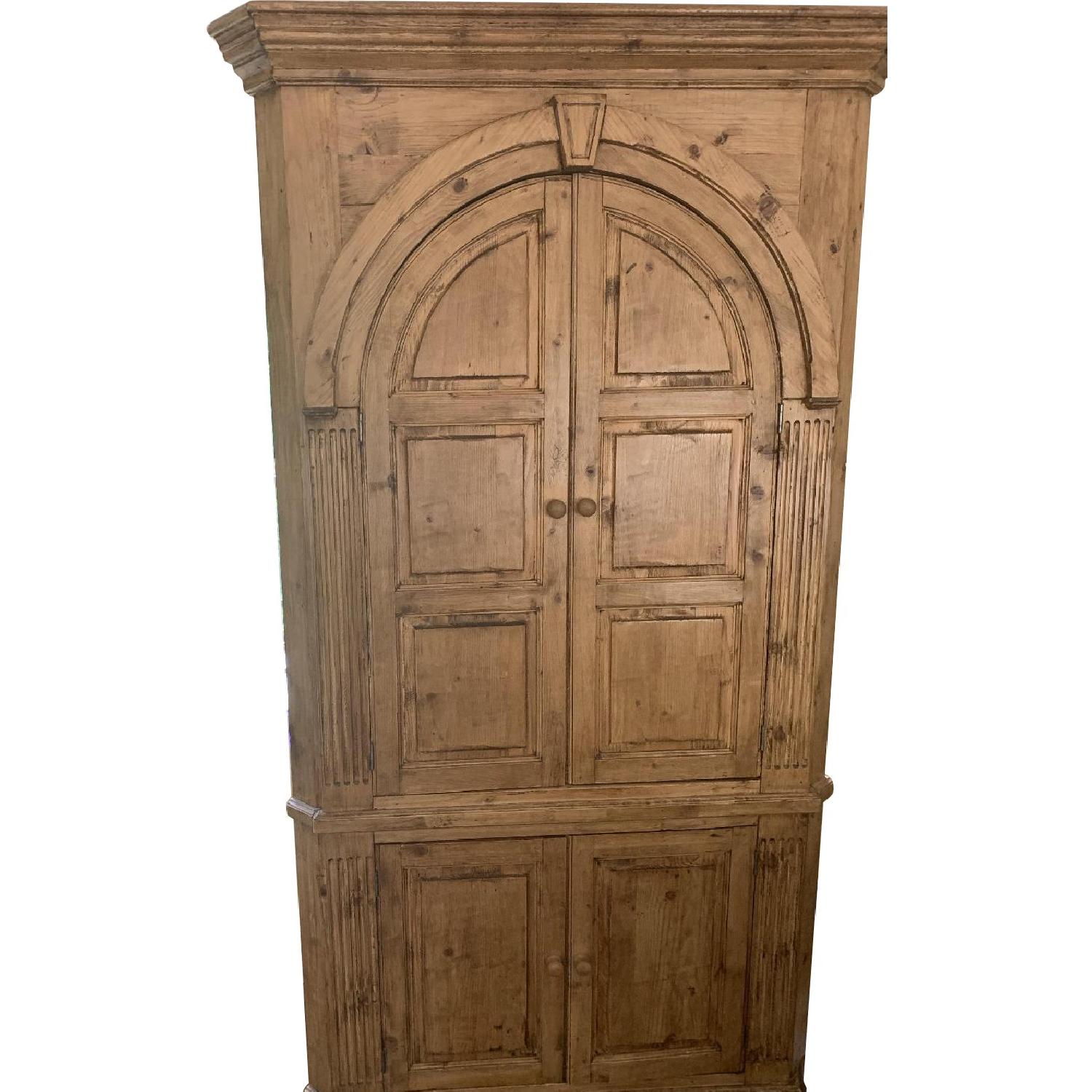 antique-pine-cupboard-aptdeco