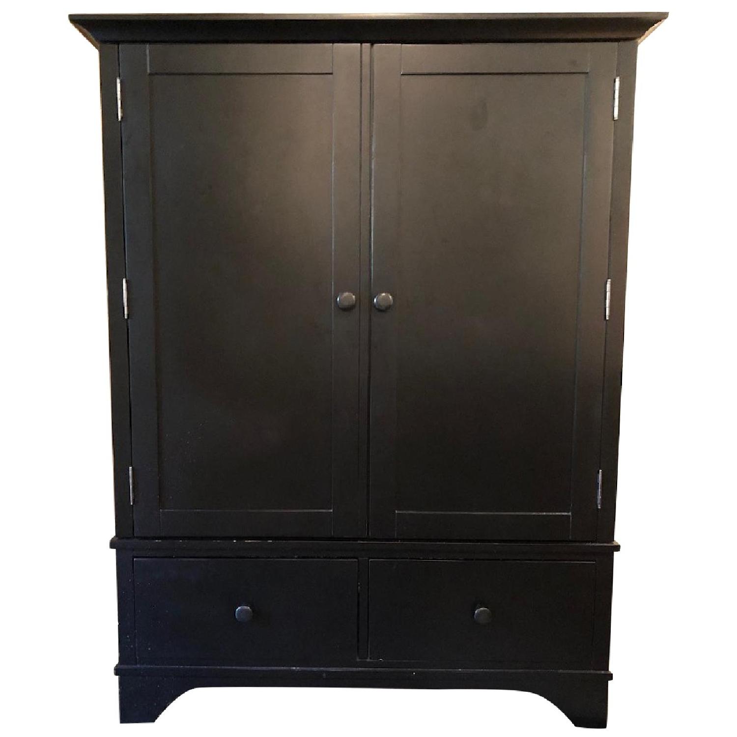 Pottery Barn Black Media AptDeco