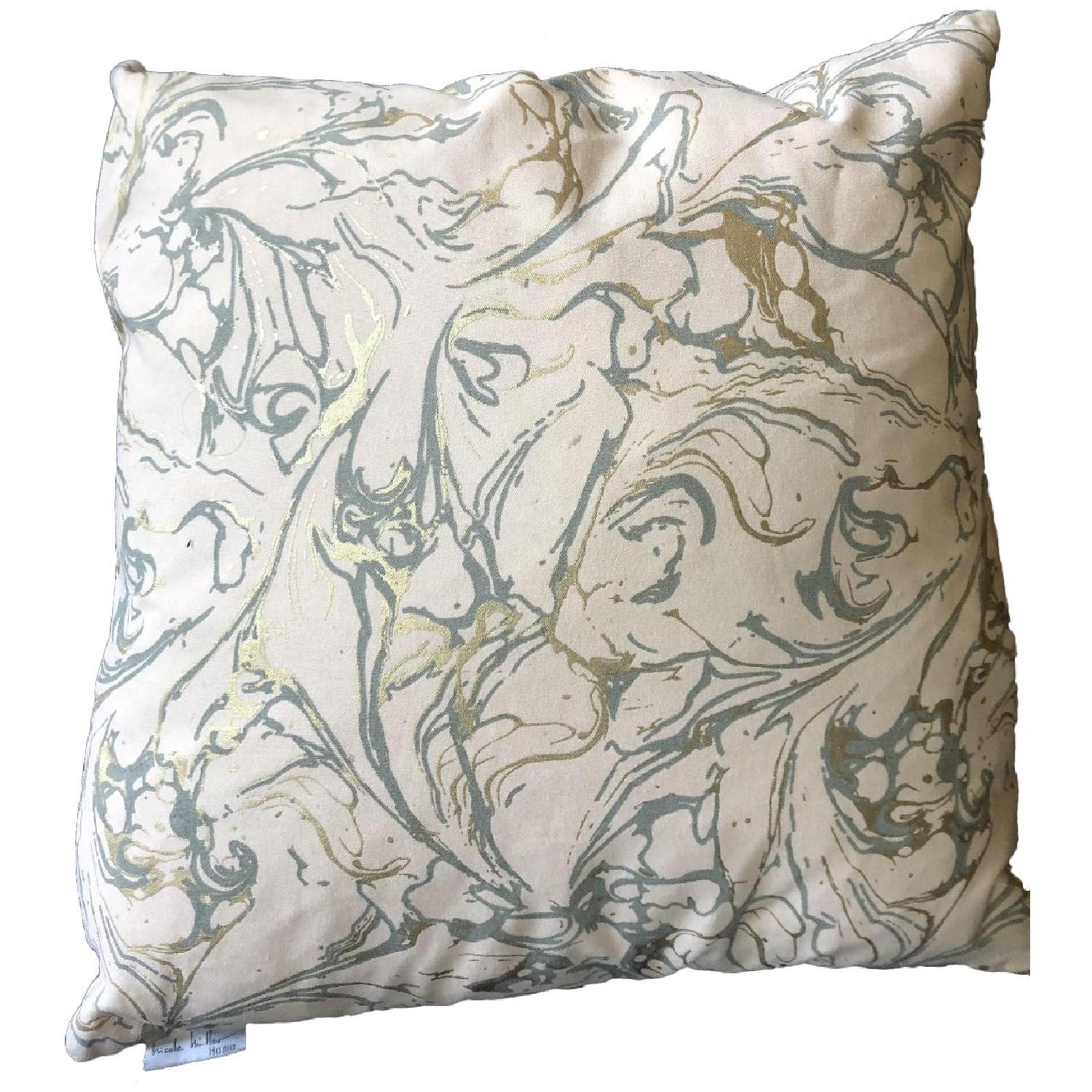 nicole miller throw pillows