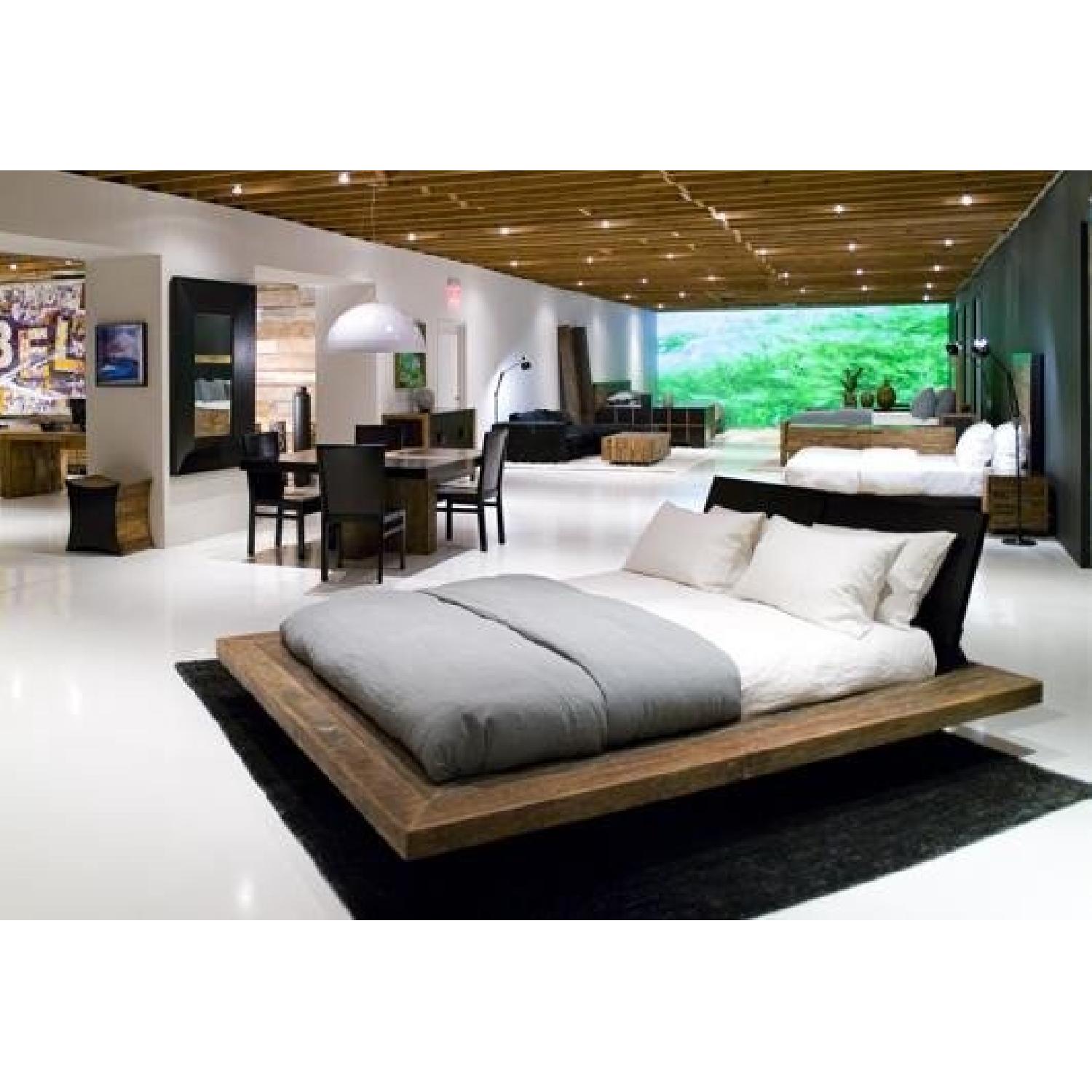 Environment Furniture Queen Size Santos Platform Bed - image-3