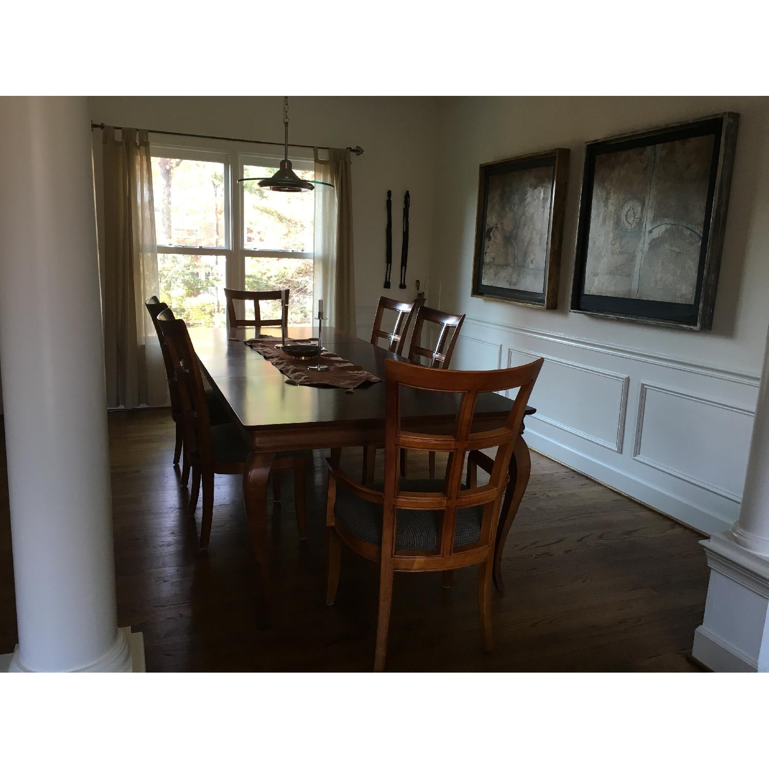 Stanley Furniture 7 Piece Expandable Dining Room Set - image-3