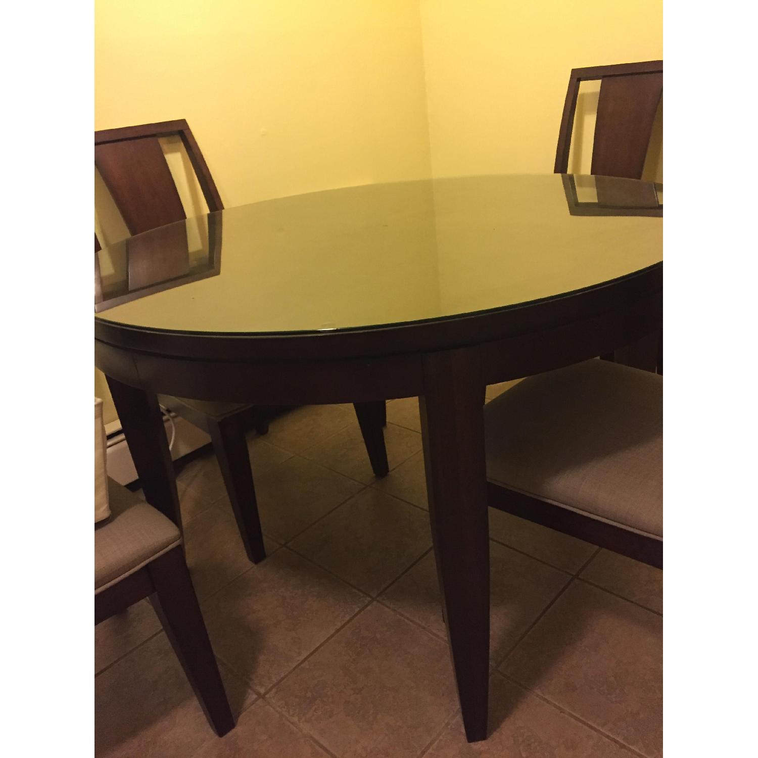 Round Expandable Dining Table w/ 4 Panel Back Chairs - image-1