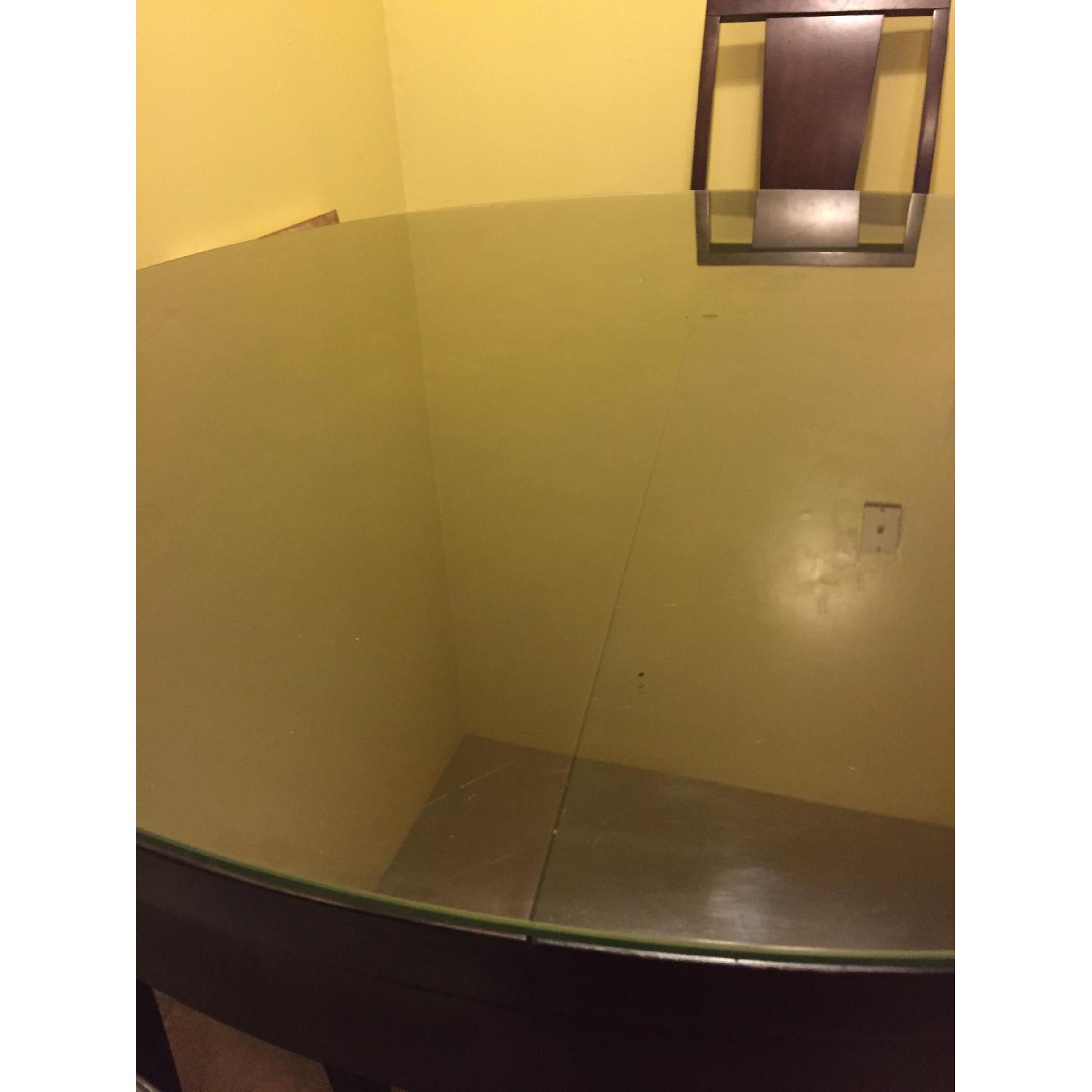 Round Expandable Dining Table w/ 4 Panel Back Chairs - image-2