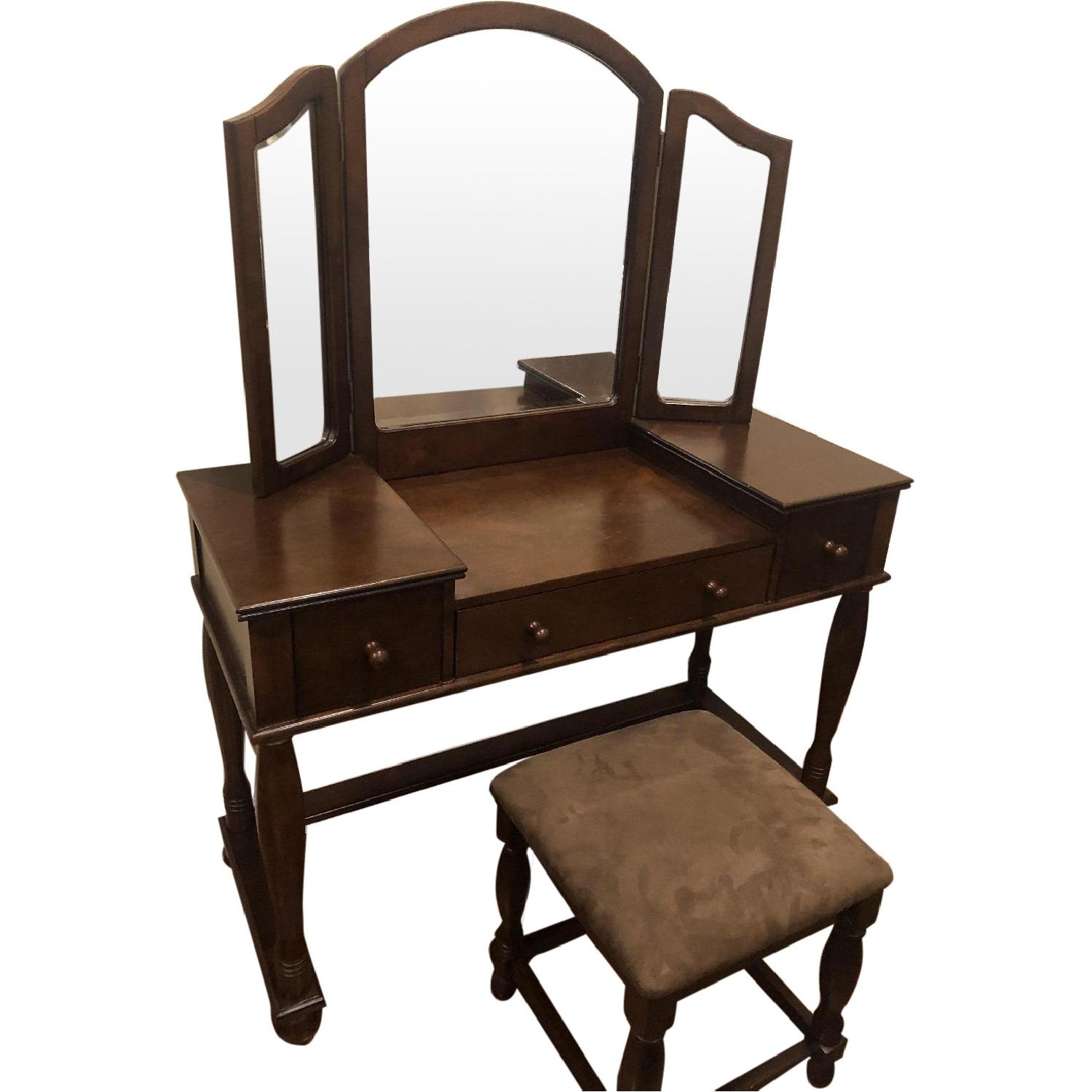 Bob's Solid Wood Vanity Table w/ Mirror & Stool AptDeco