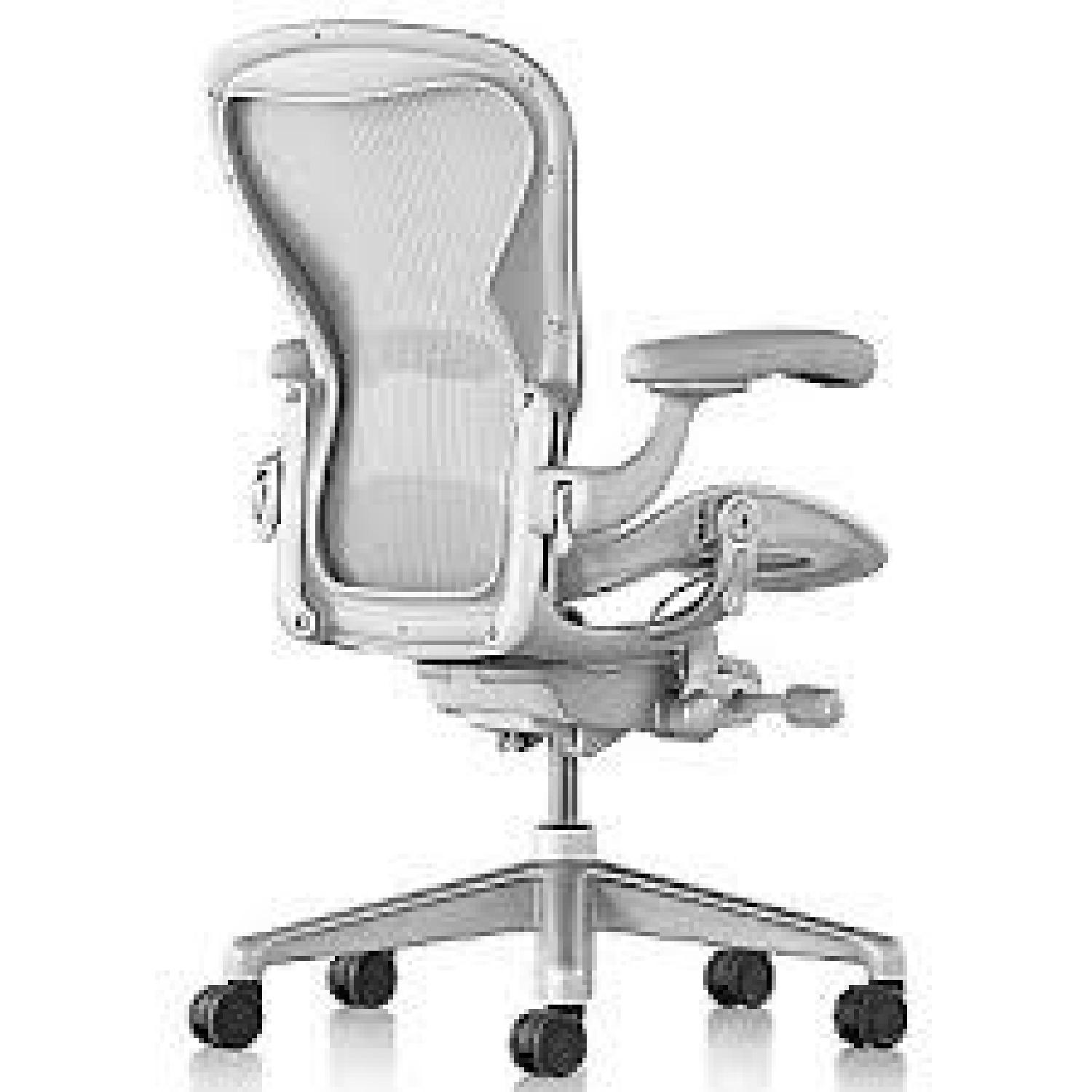 Herman Miller Remastered Size B Aeron Chair in Mineral - image-2