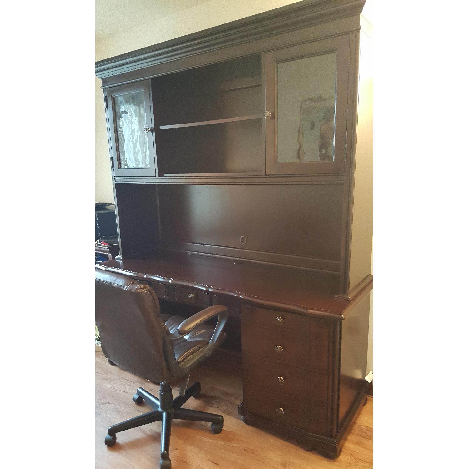 Raymour & Flanigan Desk & Hutch - image-15