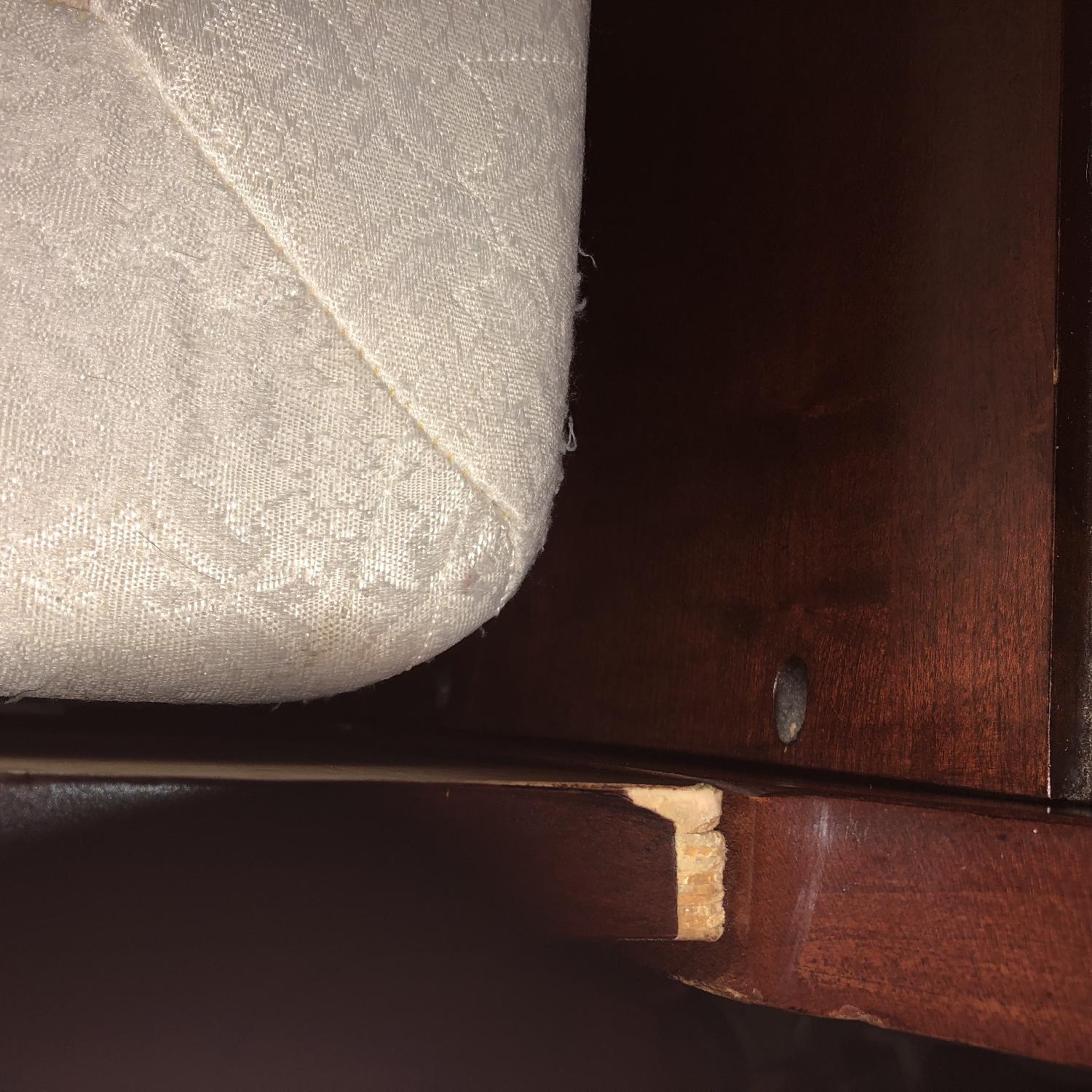 Ethan Allen British Classics Queen Sleigh Bed - image-4