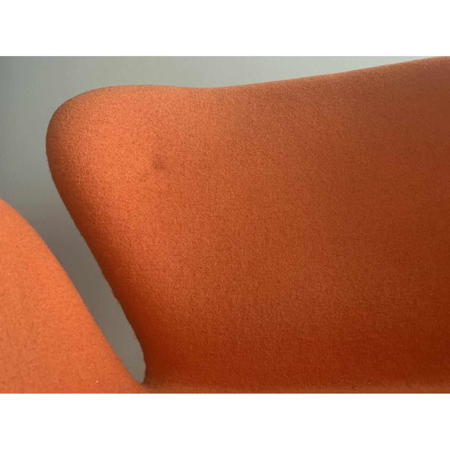 Modway Arne Jacobsen Replica Swan Chair - image-4