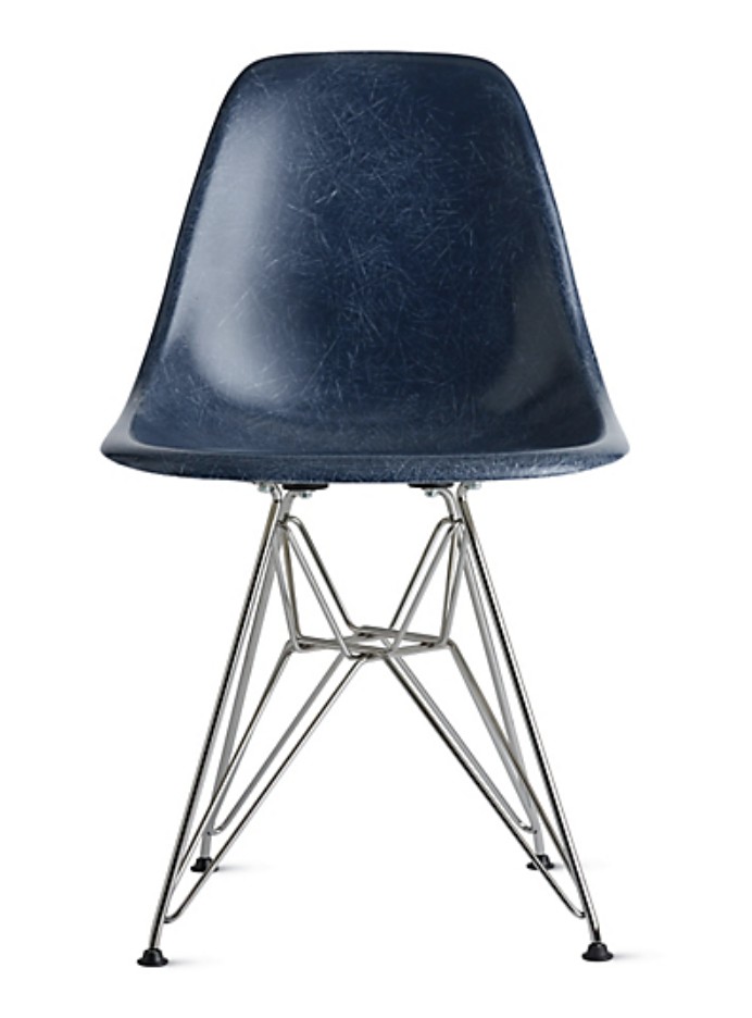 Eames Molded Fiberglass Wire-Base Side Chair in Navy