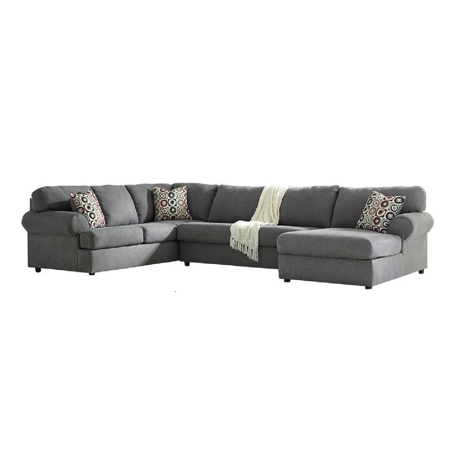 Ashley Jayceon 3-Piece Sectional Sofa w/ Chaise - image-0