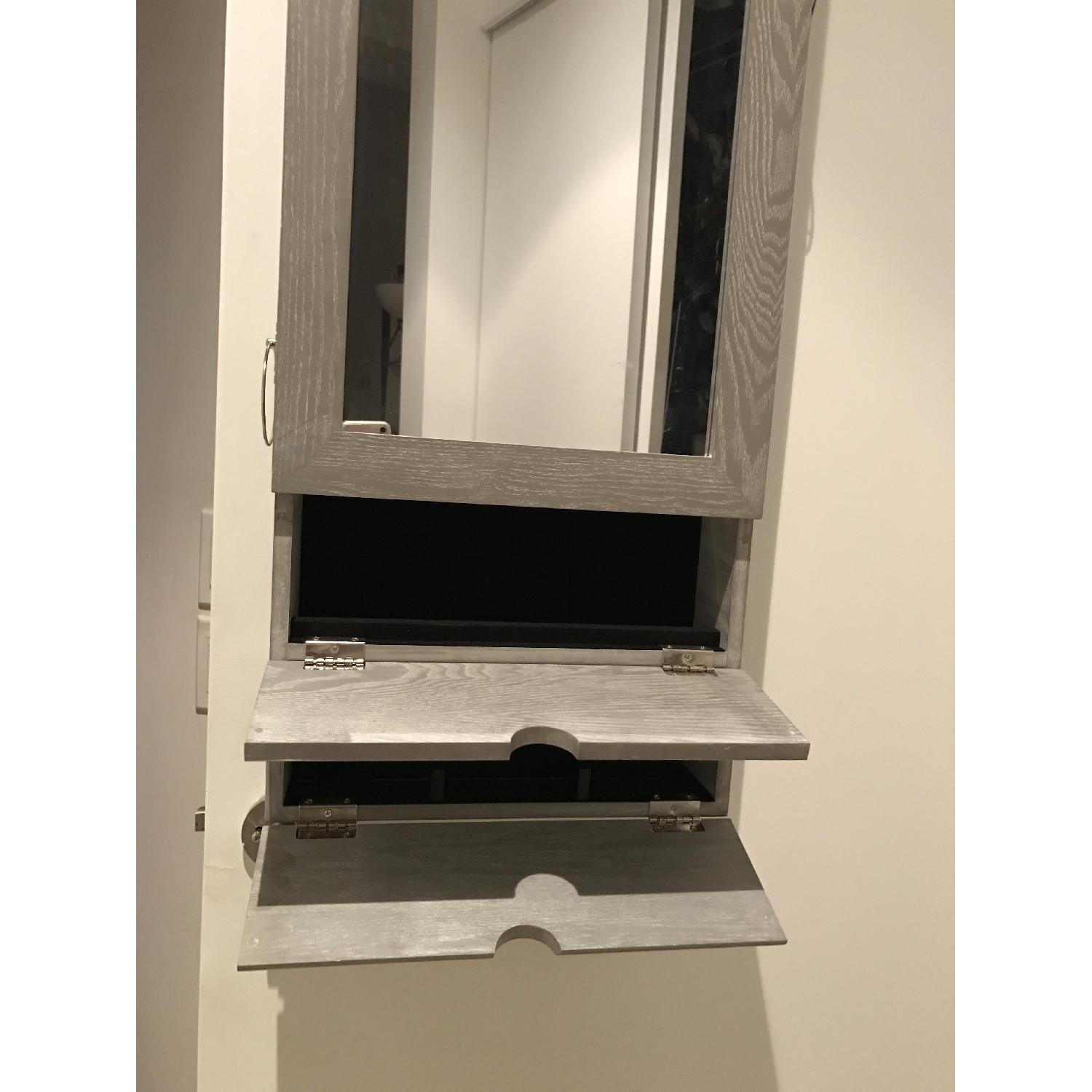 Kohl's Over-The-Door Mirrored Jewelry Cabinet - image-5