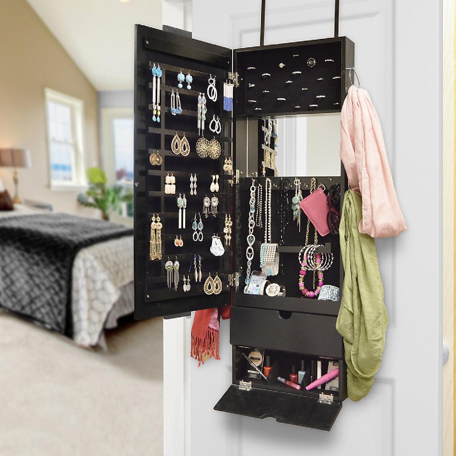 Kohl's Over-The-Door Mirrored Jewelry Cabinet - image-8