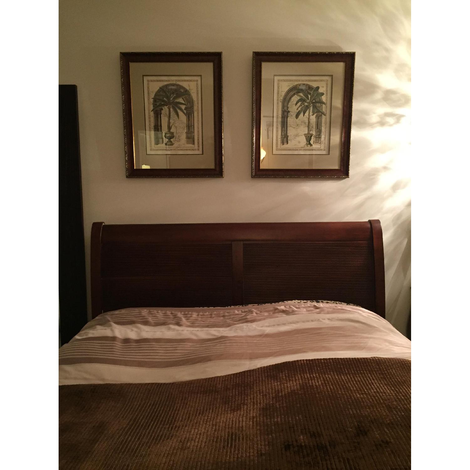 Ethan Allen Queen Size Sleigh Bed Frame - image-6