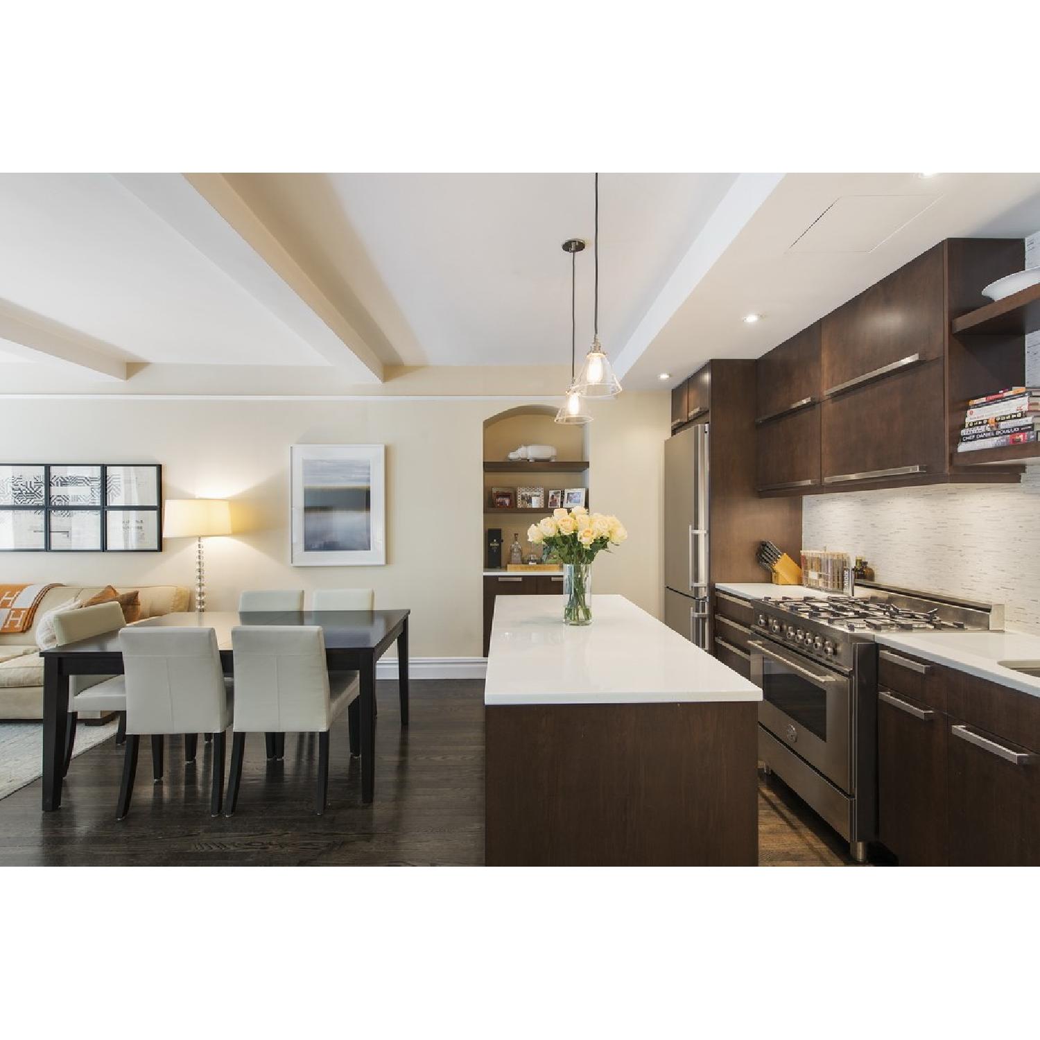 Crate & Barrel Madison Extension Dining Table w/ 6 Chairs AptDeco