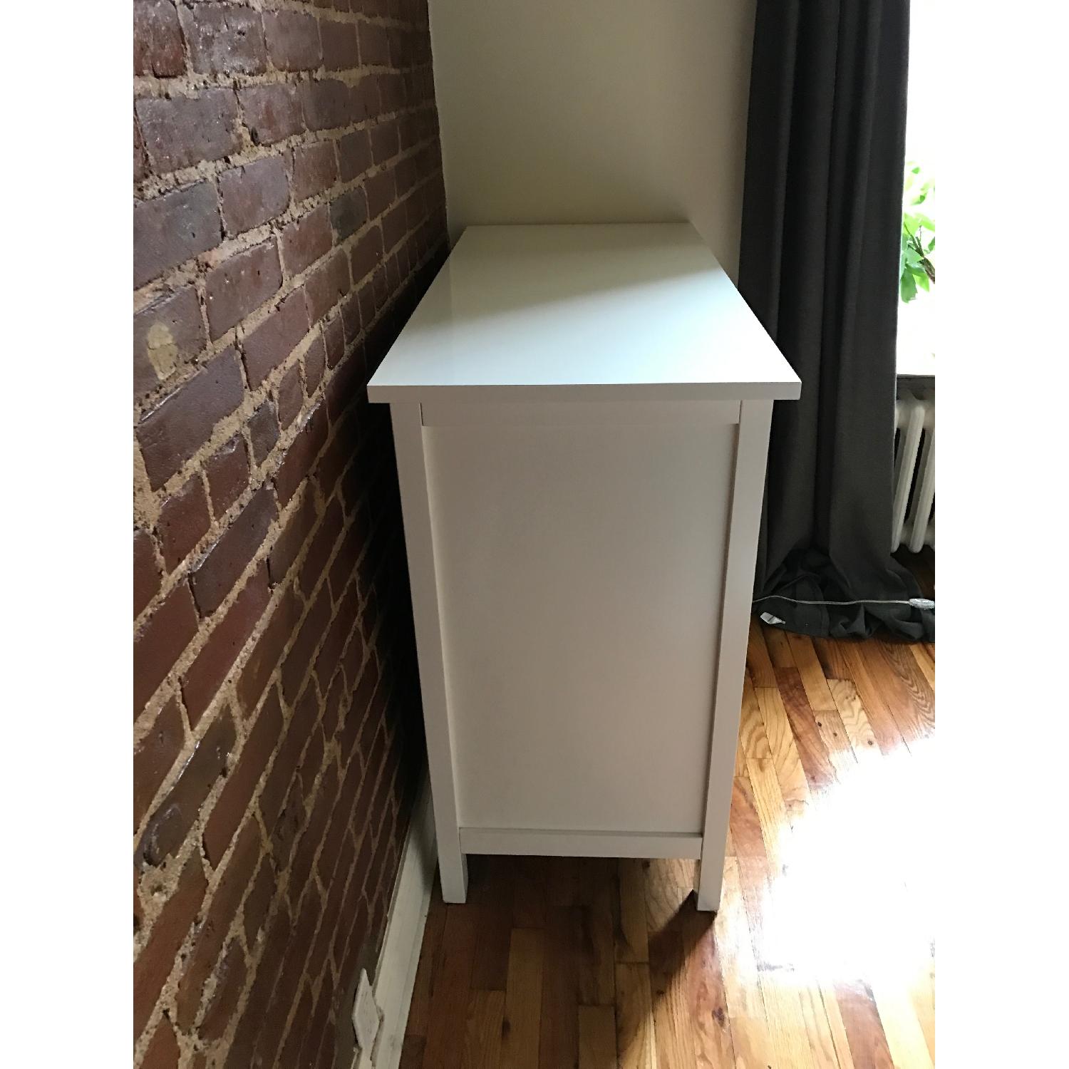 Ikea Hemnes 3 Drawer Dresser - image-4