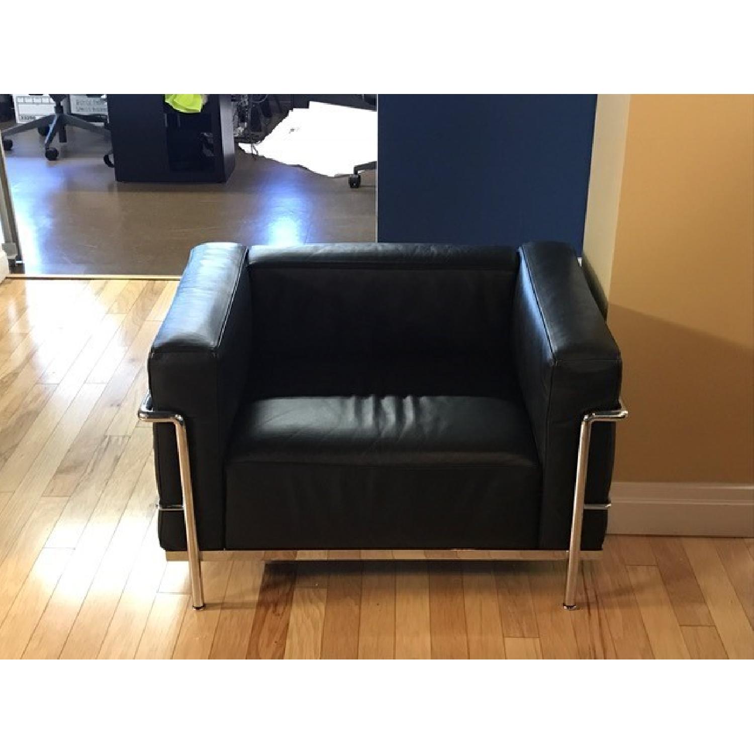 Cassina Le Corbusier LC3 Armchair - image-5