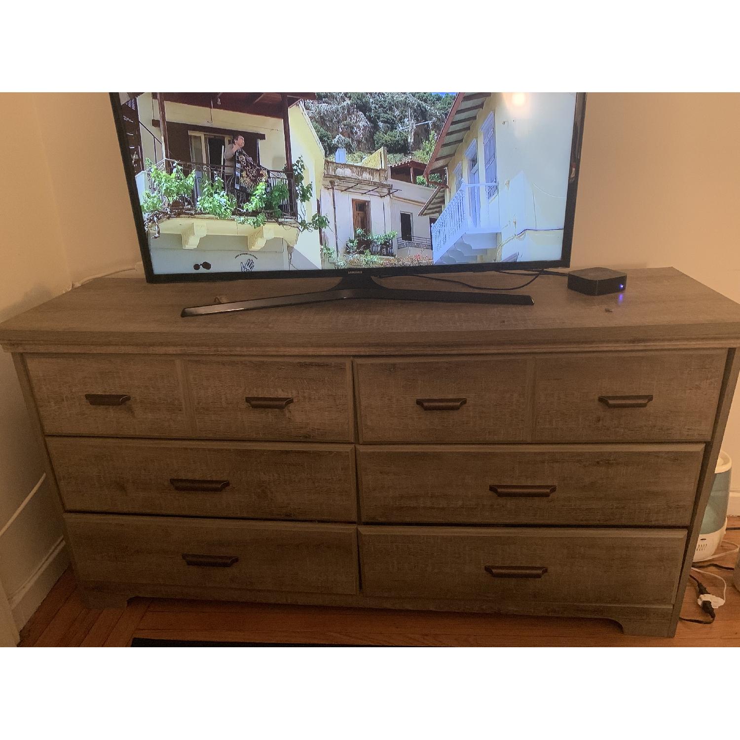 South Shore Versa 6 Drawer Double Dresser AptDeco