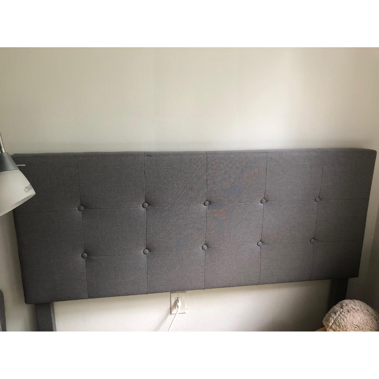Andover Mills Kaniel Button Tufted Upholstered Platform Bed - image-3