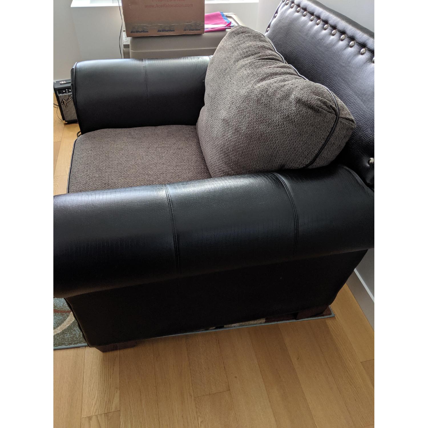 Leather Oversized Chair w/ Grey Fabric Cushion - image-3