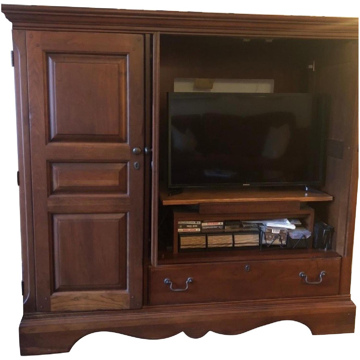 Ethan Allen Solid Wood Entertainment AptDeco