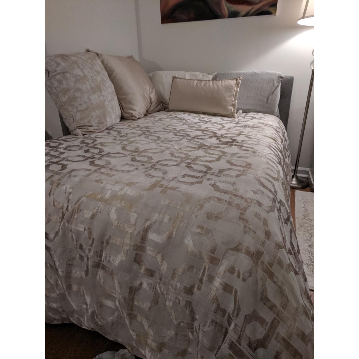 Charlton Home Brookby Place Upholstered Platform Full Bed - image-5