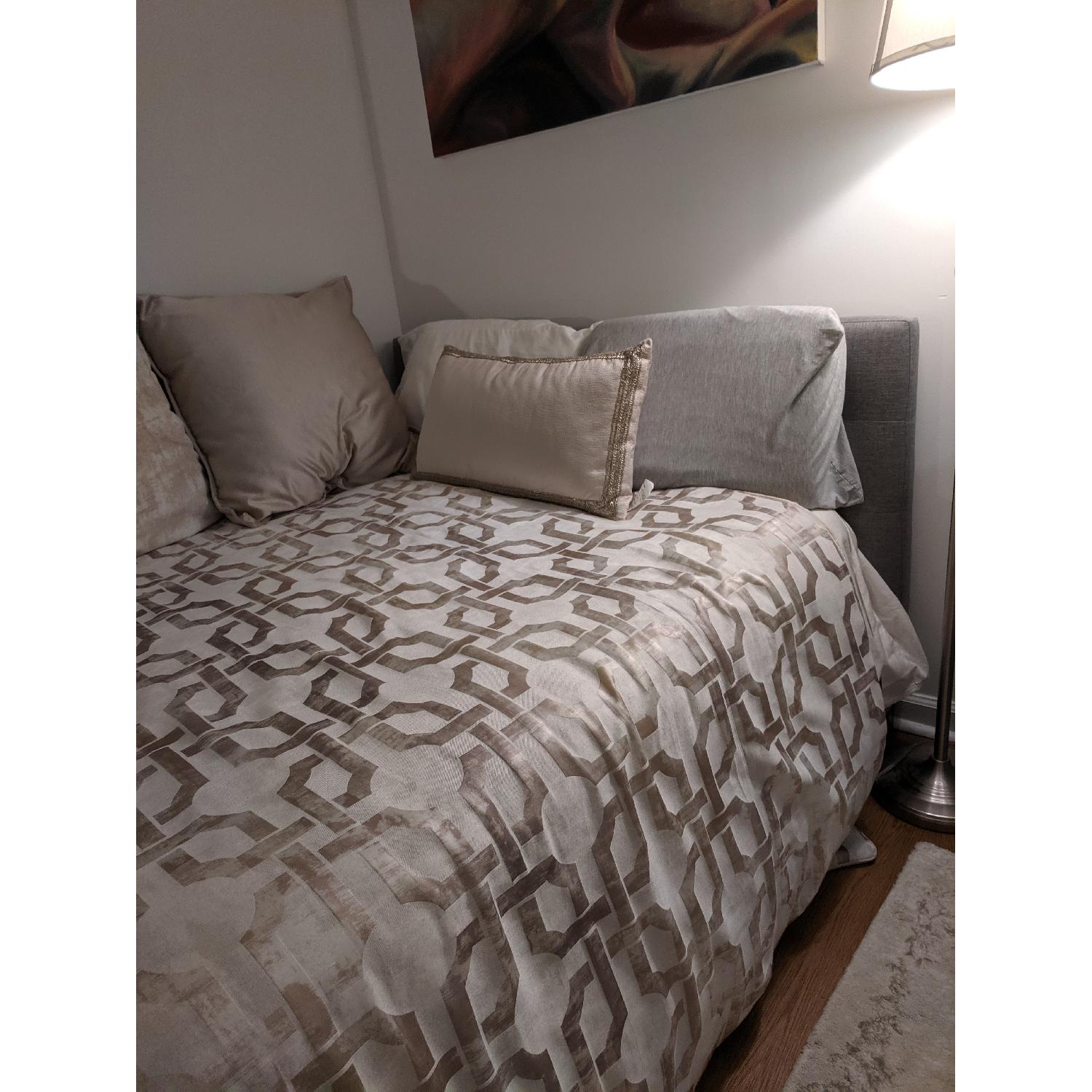 Charlton Home Brookby Place Upholstered Platform Full Bed - image-6
