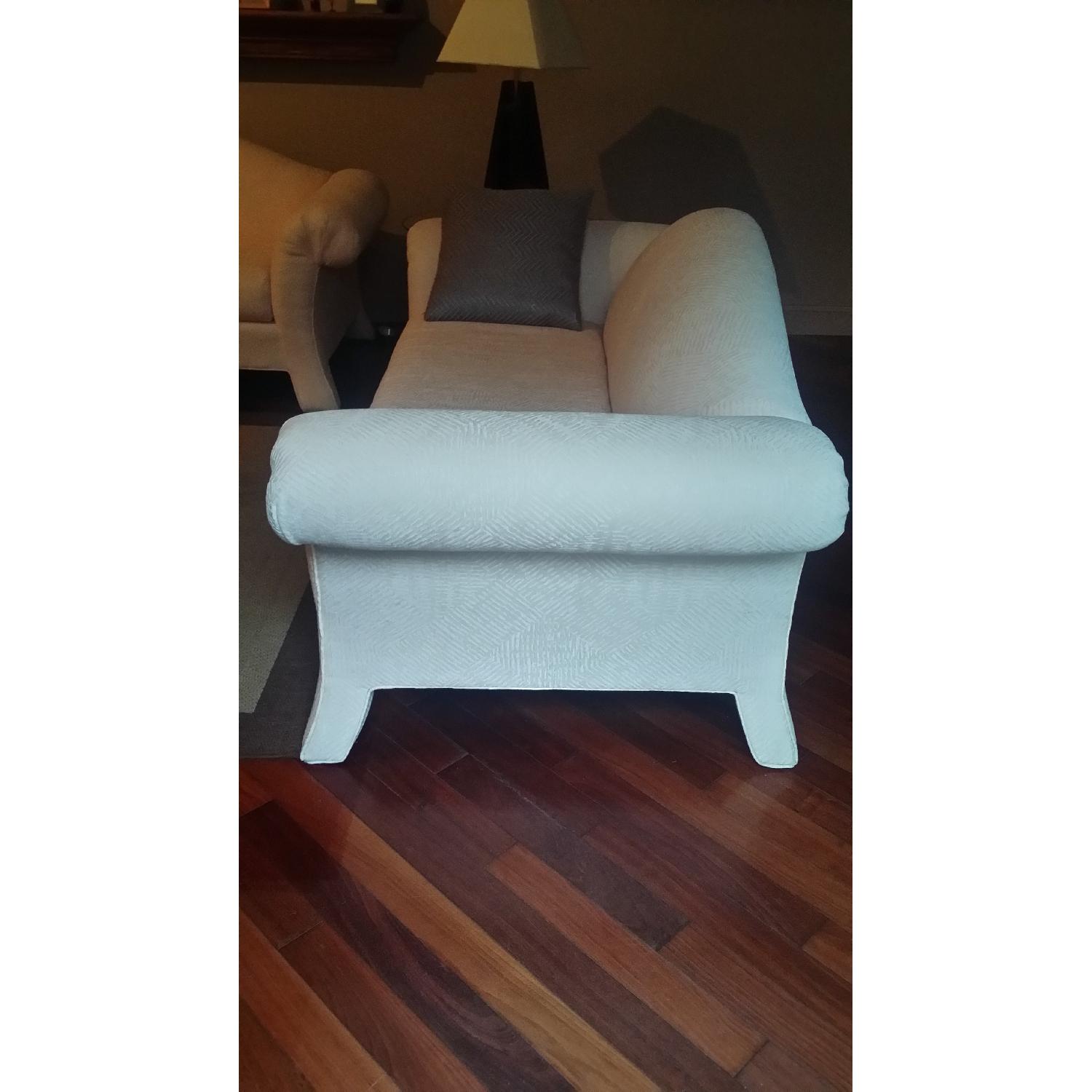 Loveseats - image-2