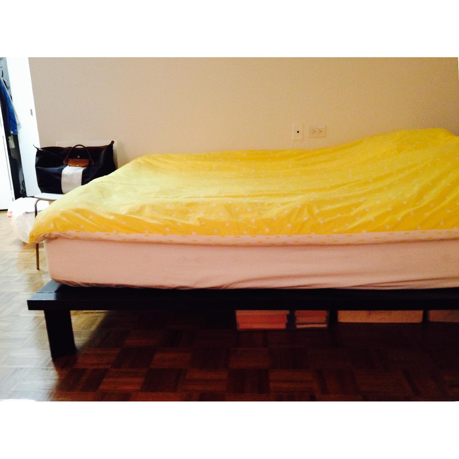 Charles P. Rogers Solid Platform Queen Bed - image-1