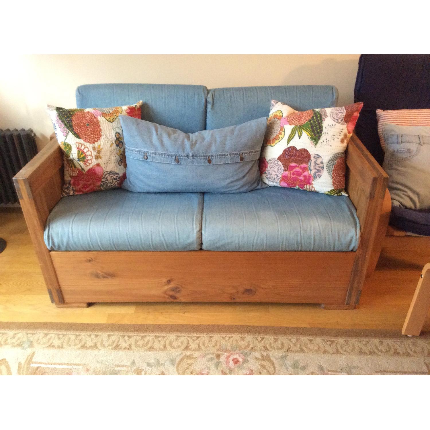 This End Up Sleeper Loveseat / Sofa AptDeco